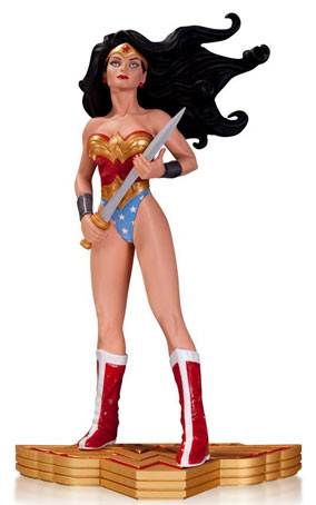 Wonder-Woman-The-Art-Of-War--Adam-Hughe-figurine