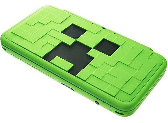 Console-2DS-Minecraft-Creeper-edition-collector-noel-2018